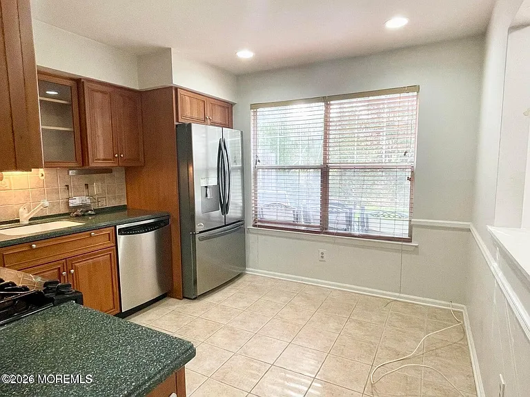 21 Evergreen Dr — Photo 9