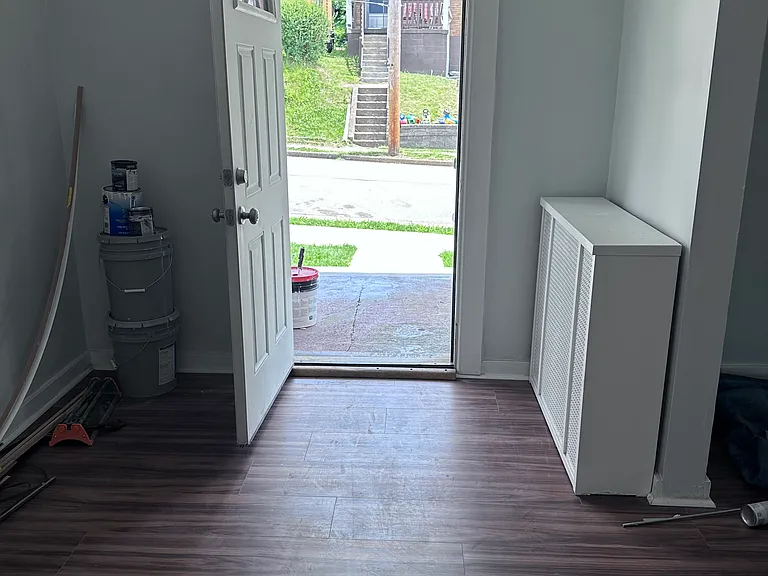 533 Halsey Ave — Photo 6