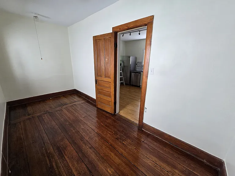 2937 N Ridgeway Ave #2 — Photo 5