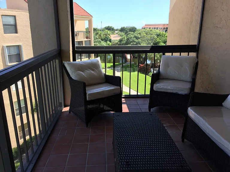 2255 Lindell Blvd #502 — Photo 23