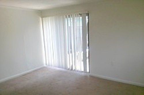 5th image of 3166 La Paloma Ave
