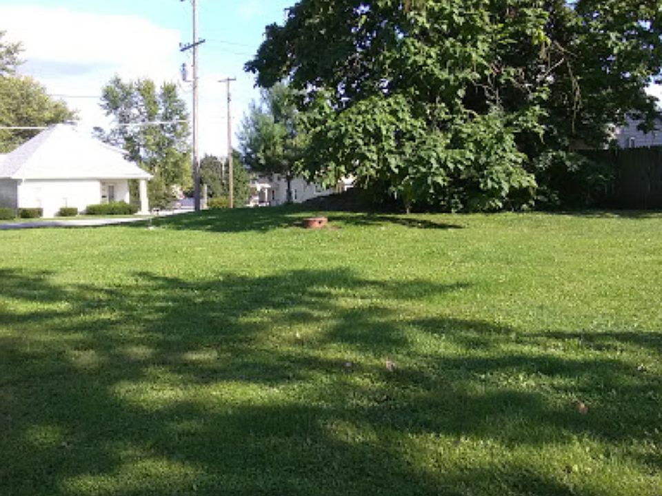 2nd image of 1021 Harris Ave