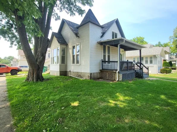 902 Madison St, Streator, IL 61364