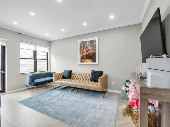 134 West End Avenue 3B image 1 of 14