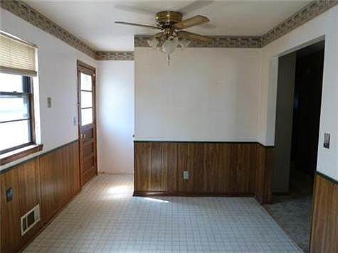 3rd image of 1323 S 51st Ter