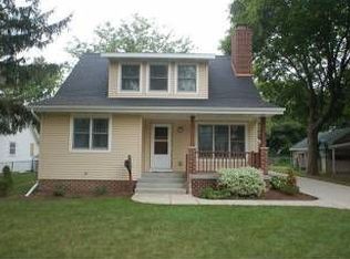 126 N Van Buren St, Stoughton, WI 53589