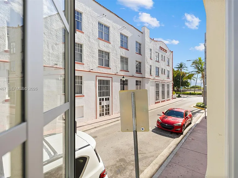 530 Ocean Dr #108 — Photo 23