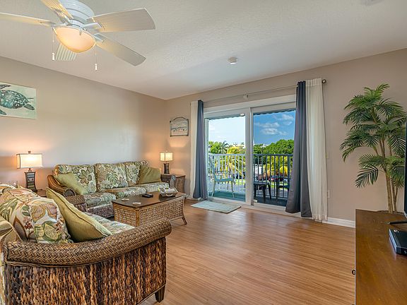 2nd image of 1101 W Ocean Dr #36