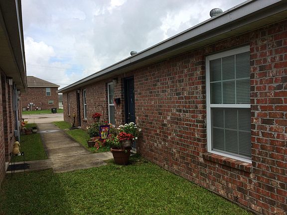4th image of 5843 Vicari St #B