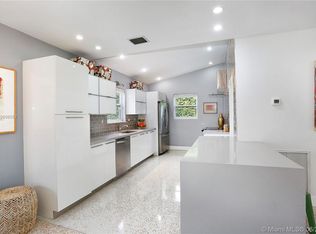 5040 SW 65th Ave, South Miami, FL 33155