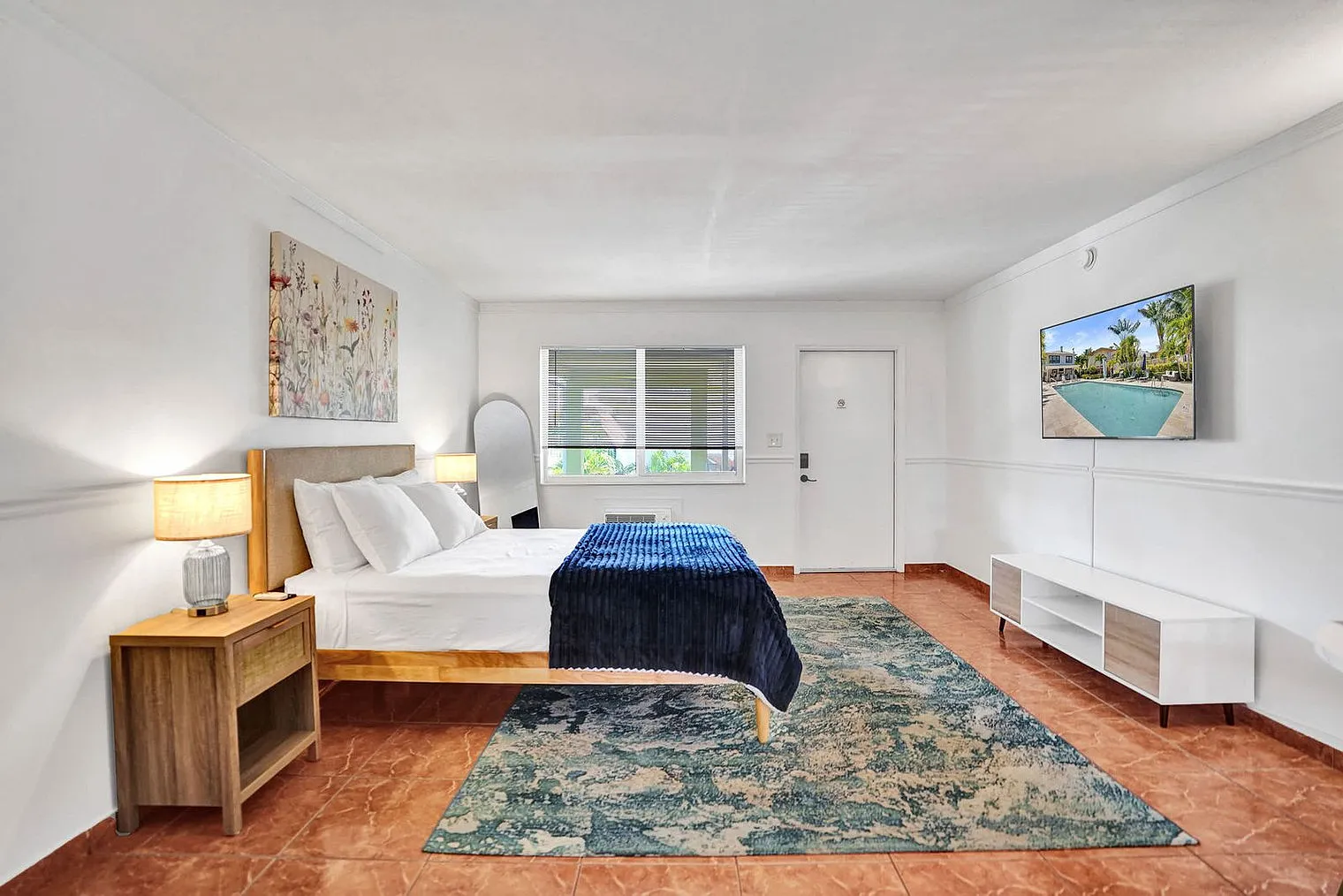 Studio, 1.0 bath, $4,098 — Photo 2