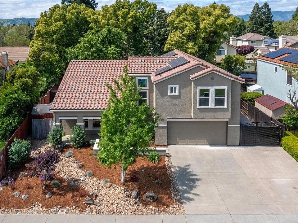 1st image of 742 Arabian Cir