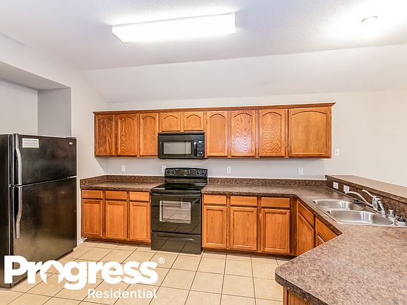 5th image of 3616 Peacock Pl