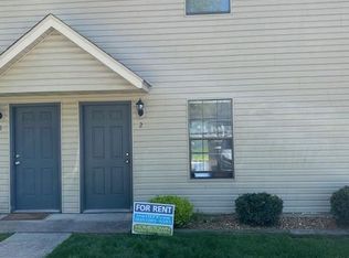 440 Meadow Dr APT 2, Troy, IL 62294