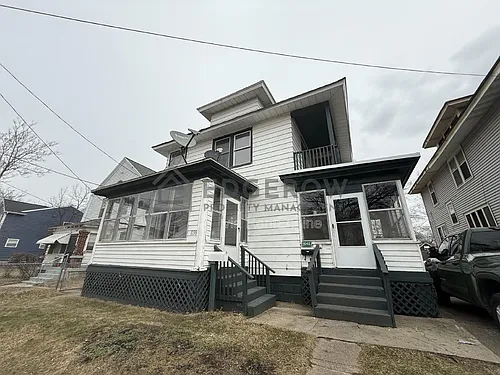 1038 Lafayette Ave SE Photo 1