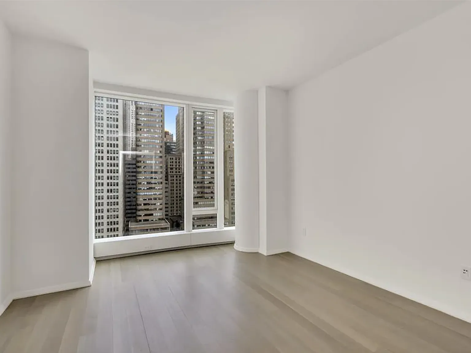 50 West Street — Photo 3