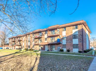 14969 Willowcrest Ct APT 13, Midlothian, IL 60445