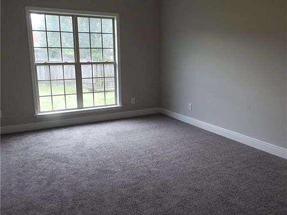 2nd image of 6490 Stratford Ln