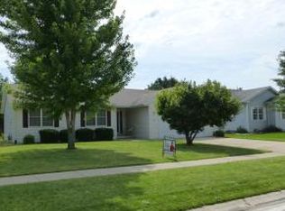 594 Lauren Ln, Forsyth, IL 62535