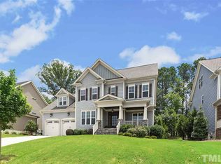 925 Hollymont Dr, Holly Springs, NC 27540