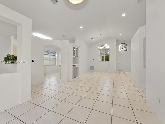5th image of 18322 SW 94th Ct