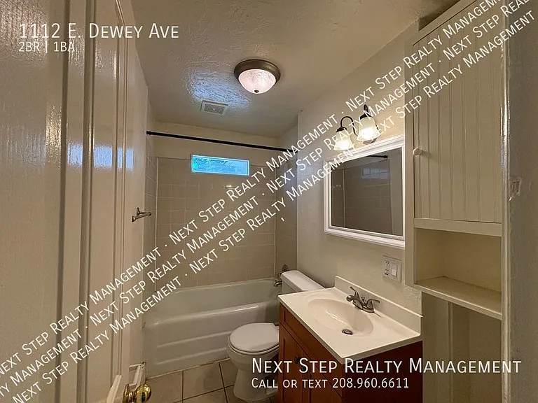 1112 E Dewey Ave — Photo 7