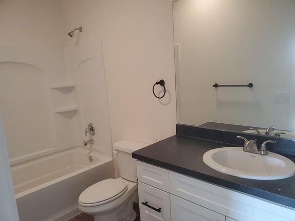 2nd image of 6963 Woodward Ave