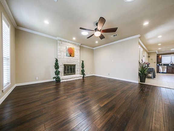 5th image of 1026 Green Canyon Dr