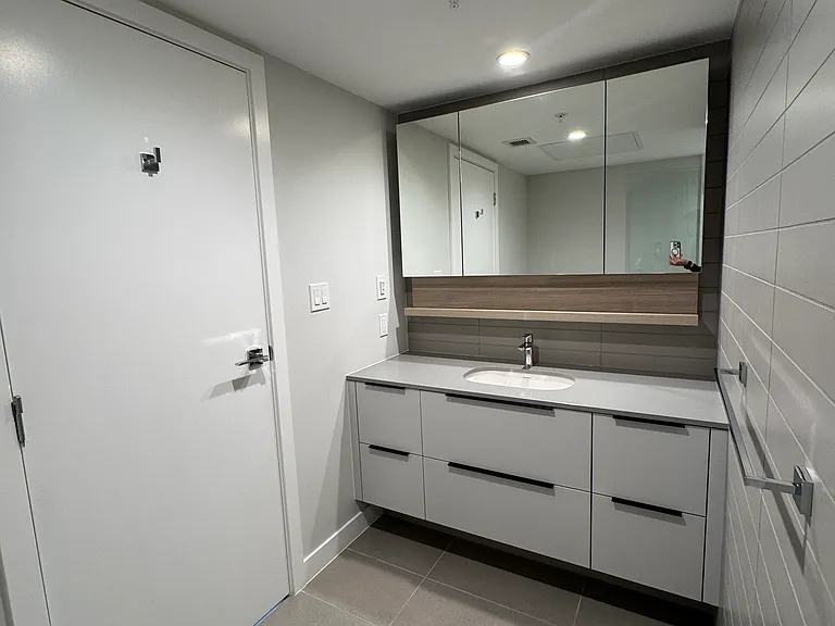 567 Emerson St #30 — Photo 13
