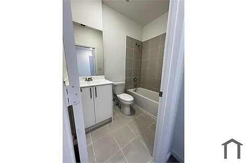 1125 E Palm Dr Photo 1