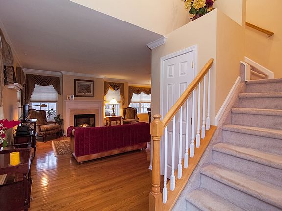 3rd image of 58 Lakeview Ct #5-8