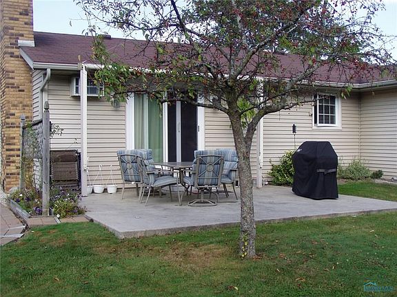 4th image of 2205 Evergreen Dr
