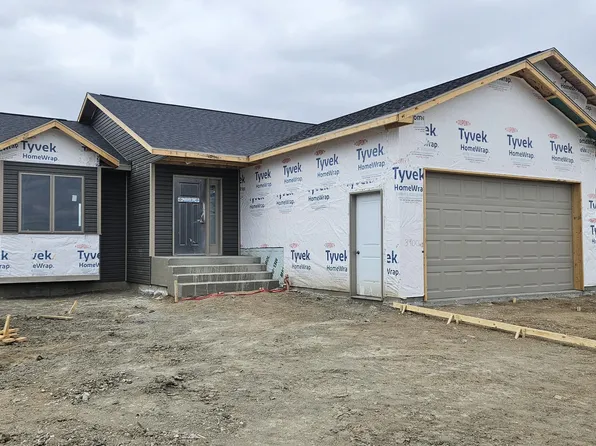 3900 Platinum St, Bismarck, ND 58503