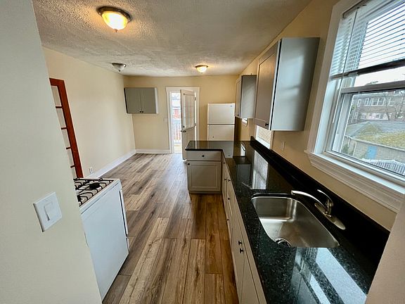 2nd image of 52 Rockdale St Floor 2