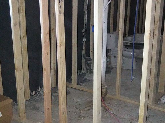 2nd image of 7033 Agnes Ave