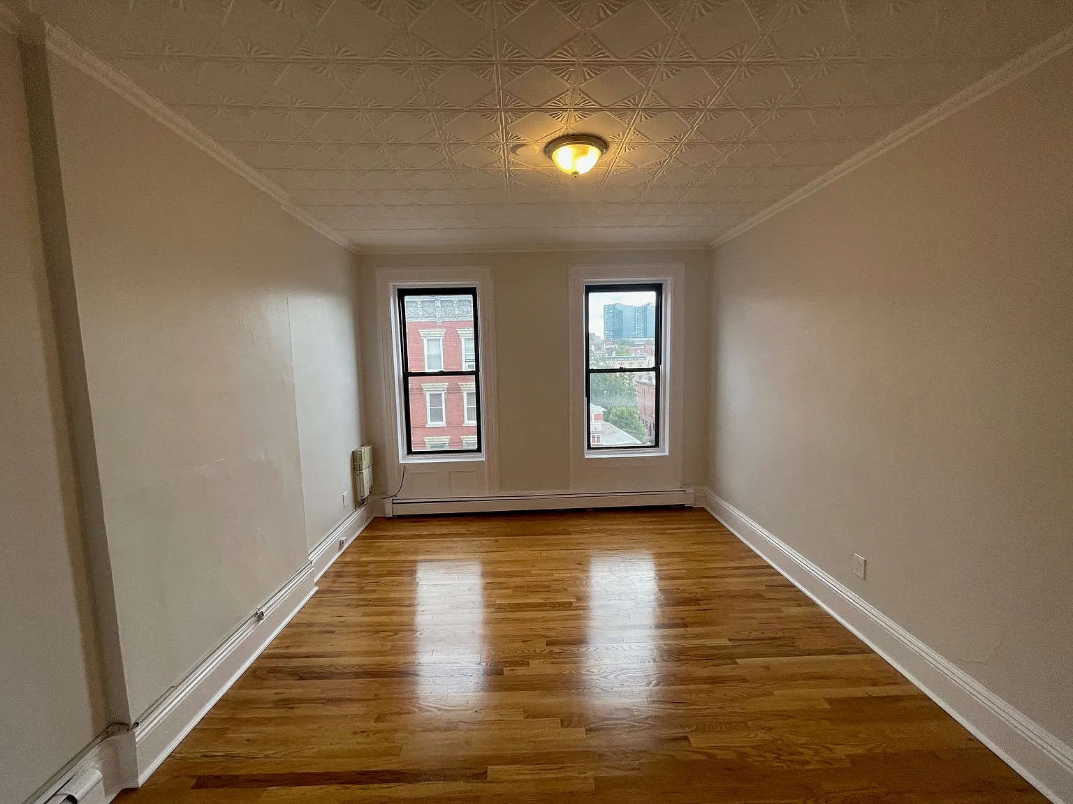 800 Park Avenue — Photo 3