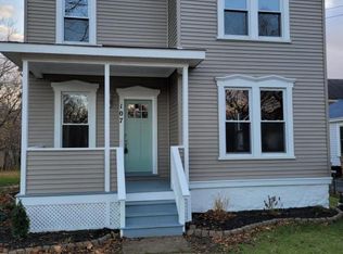 107 3rd St, Liverpool, NY 13088