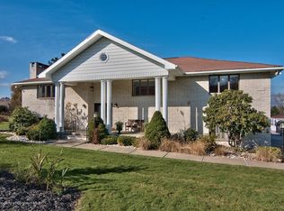 155 Jermyn Dr, Clarks Summit, PA 18411
