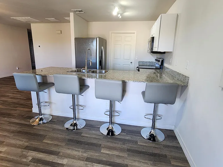 70 Cottonwood Ln — Photo 16