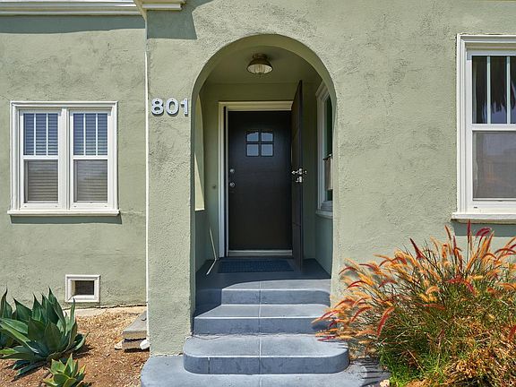 3rd image of 801 N Citrus Ave