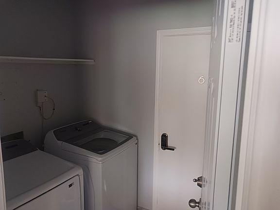 2nd image of 1814 Mill Pond Cir