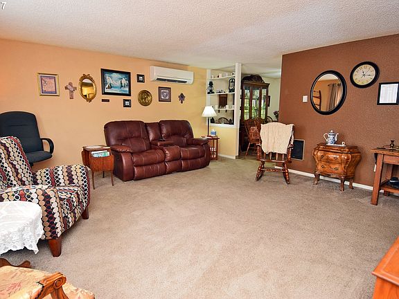 5th image of 2214 NE 98th Ave
