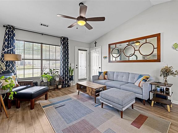 4th image of 3078 W Wildflower St