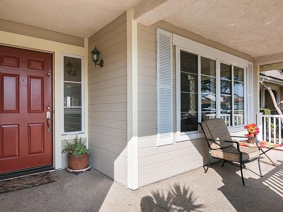 707 Transom Way-MLS_Size-003-20-Front Po