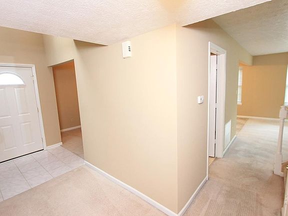 3rd image of 7820 Harcourt Springs Dr