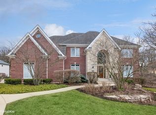 8945 Glenmora Ln, Burr Ridge, IL 60527