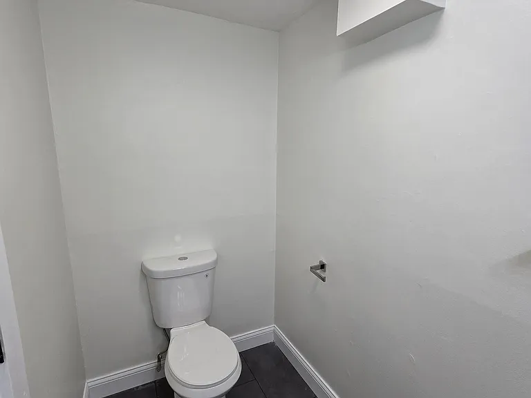 6305 Englewood Ave #1 — Photo 33