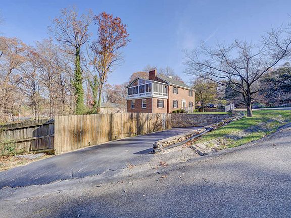 5th image of 3073 Timberlane Ave