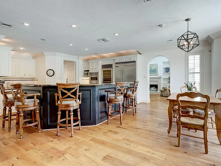 1631 Lakeshore Way — Photo 22