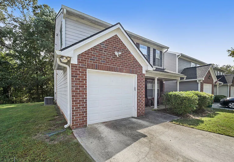 2369 Charleston Pointe — Photo 2